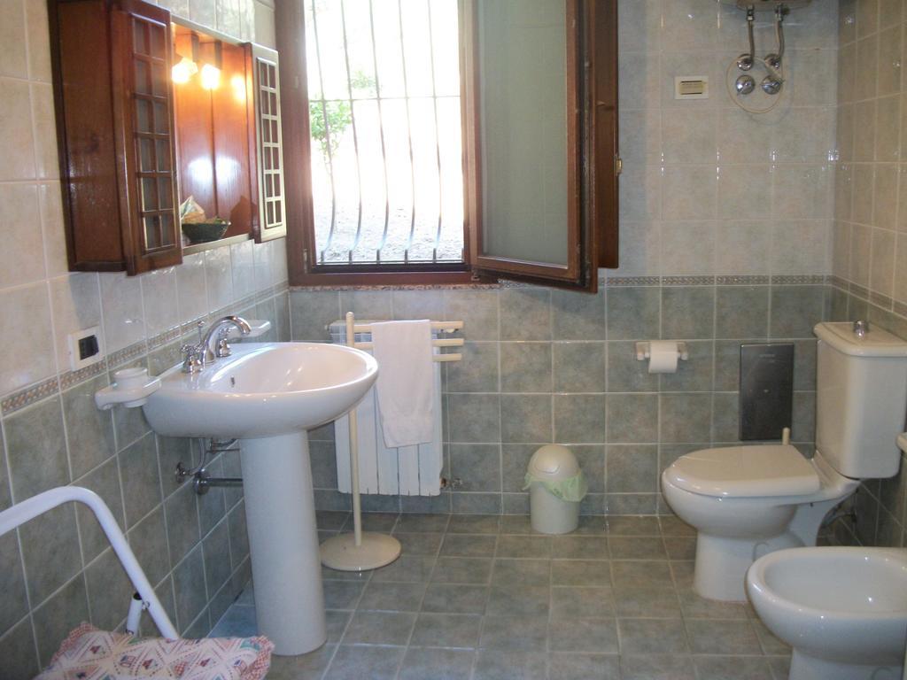 Le Poiane B&B Vacanze San Piero Patti Room photo